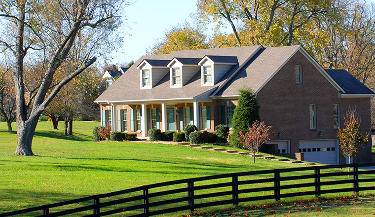 brickhouse chl 760x440 Rural house made of brick
