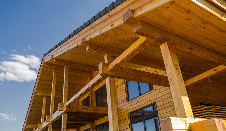 wooden country home 760x440